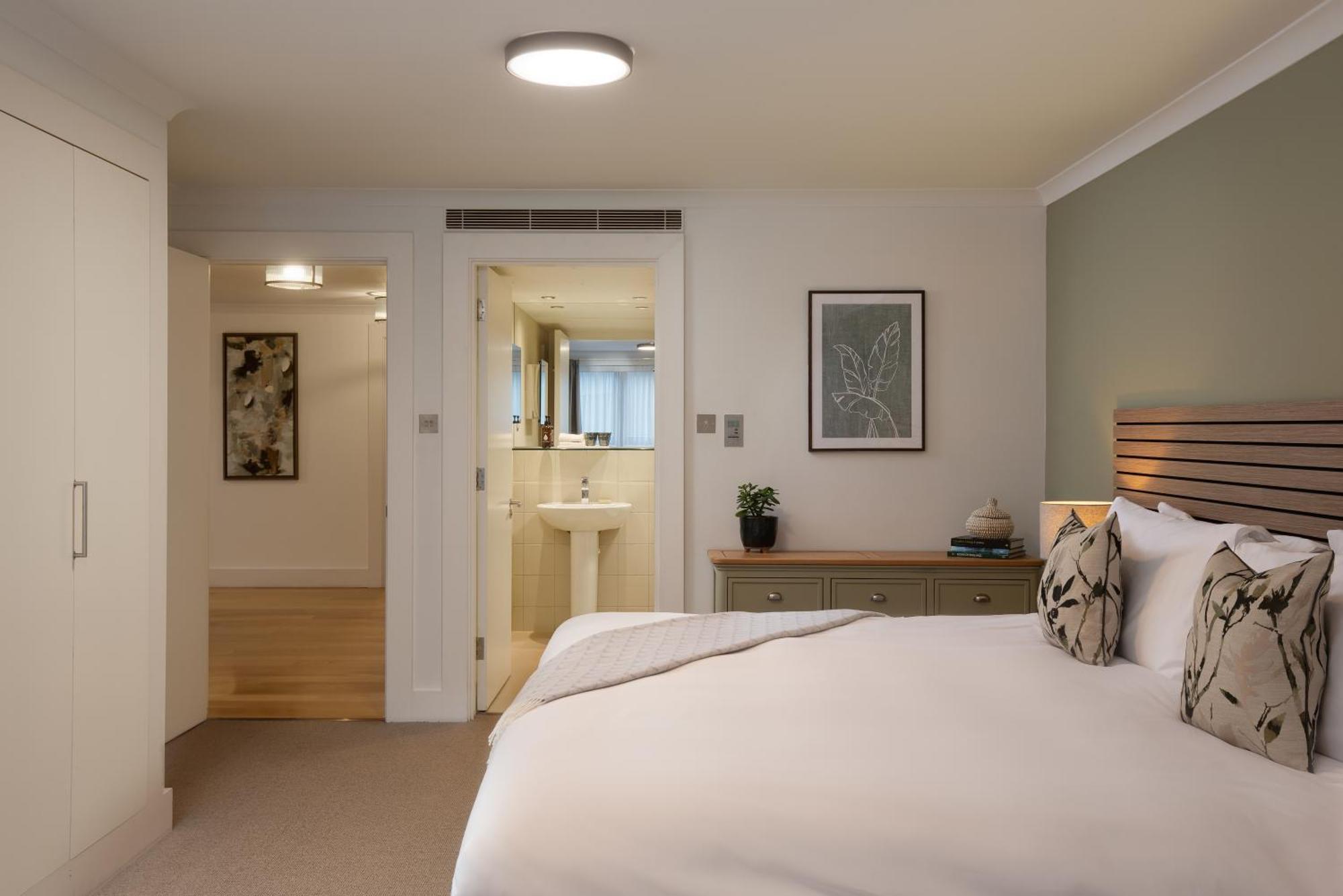 Monarch House - Serviced Apartments - Kensington Londres Exterior foto